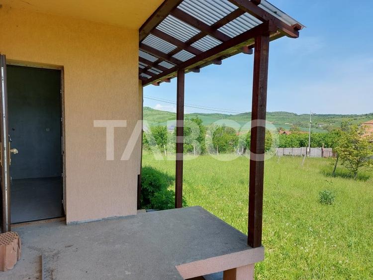 Casă individuală cu 5 camere cu Canalizare în Șura Mare