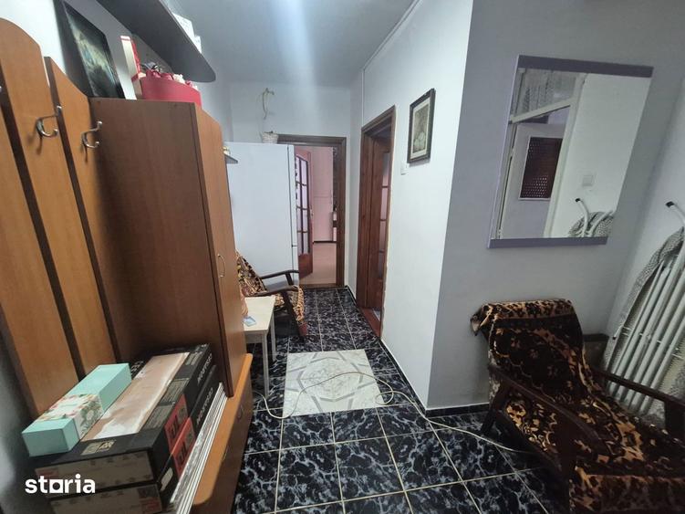 Apartament cu 2 camere, mobilat în Precista