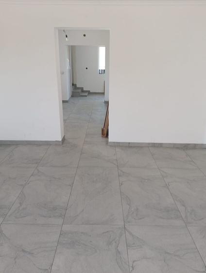 Casă cu 4 camere în Becicherecu Mic
