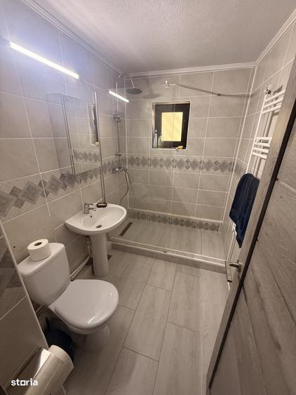 Apartament cu 4 camere în Micro 3