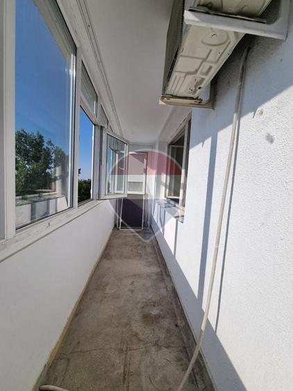 Apartament cu 2 camere semidecomandat în Giurgiului