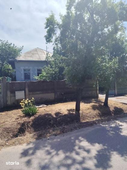 Casă cu 4 camere cu Teren 741 Mp în Podari