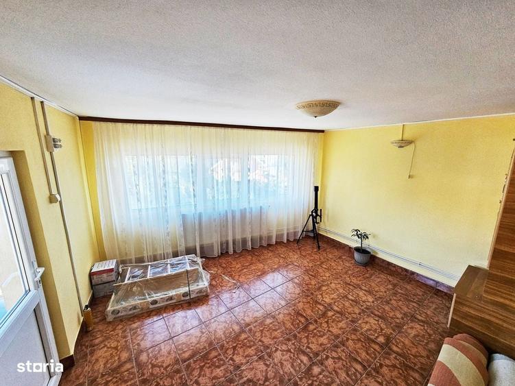 Casă cu 4 camere în Dunărea