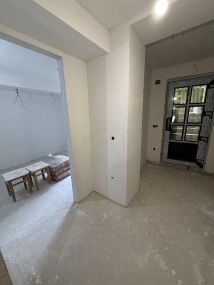Apartament cu 2 camere semidecomandat în Semicentral