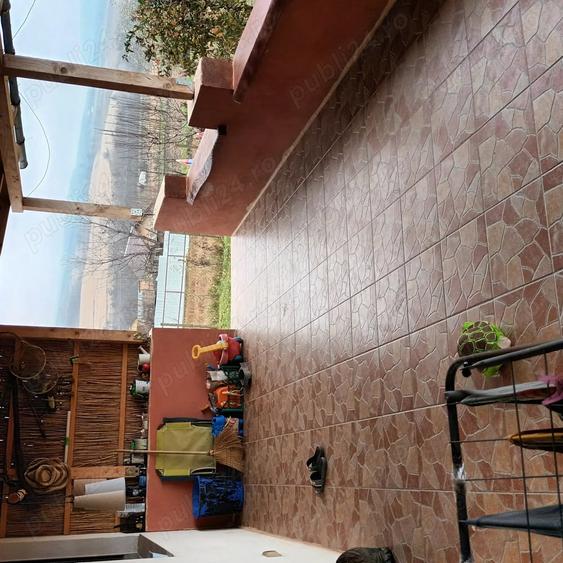 Casă cu 4 camere în Arghira
