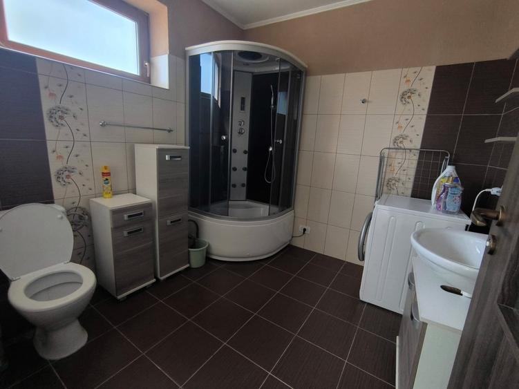 Duplex cu 4 camere cu Canalizare în Dumbrăvița
