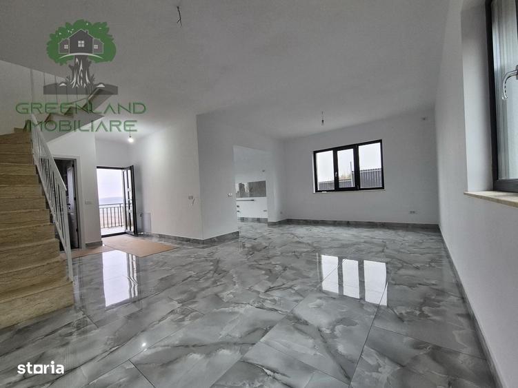 Casă cu 4 camere în Valea Lupului