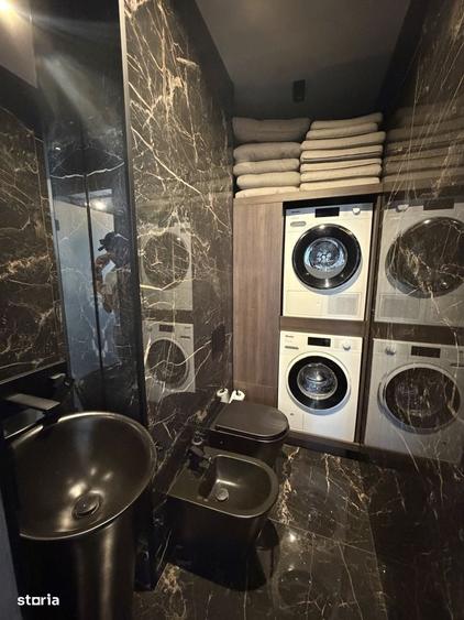 Apartament cu 4 camere în Unirii