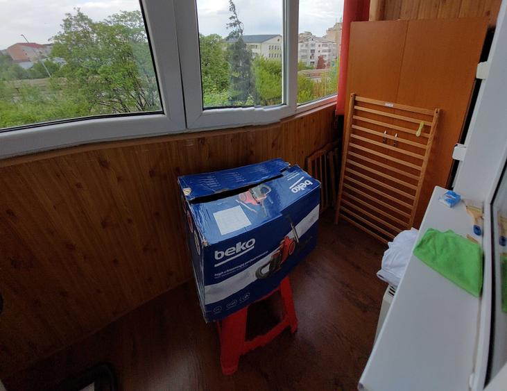 Apartament cu 2 camere semidecomandat în Mioriței