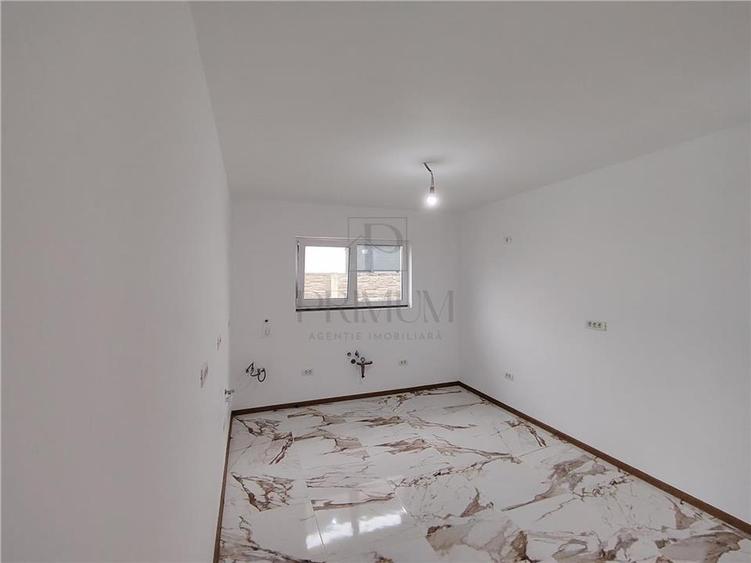 Duplex cu 3 camere cu Teren 300 Mp în Urseni