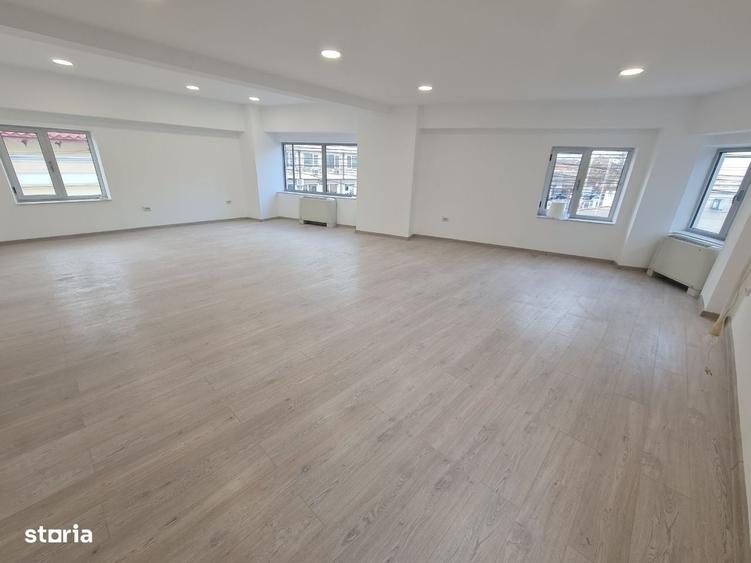 Spațiu comercial, de 75 mp, în Ultracentral