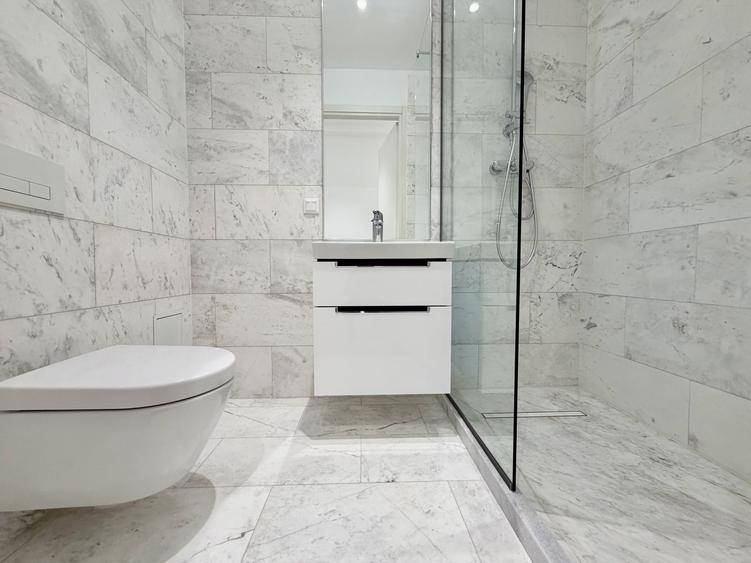 Penthouse cu 4 camere decomandat în Domenii
