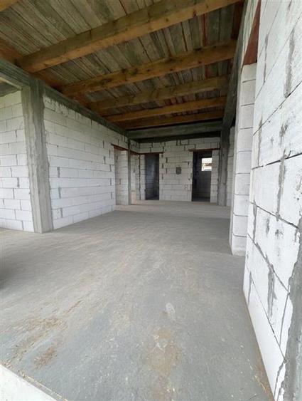 Casă cu 4 camere cu Teren 487 Mp în Sântandrei
