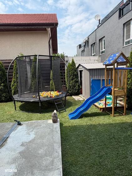 Casă cu 4 camere în Central