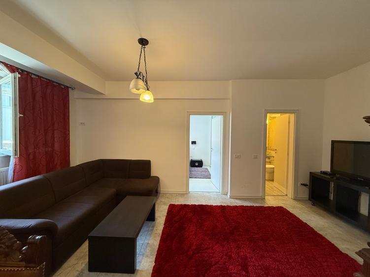 Apartament cu 2 camere semidecomandat, mobilat în Unirii