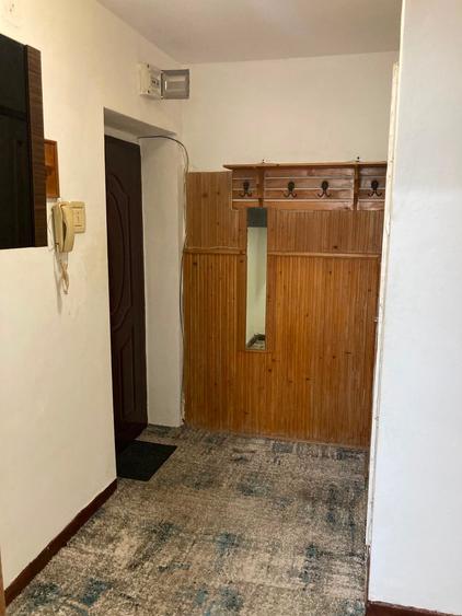Apartament cu 2 camere semidecomandat în Decebal