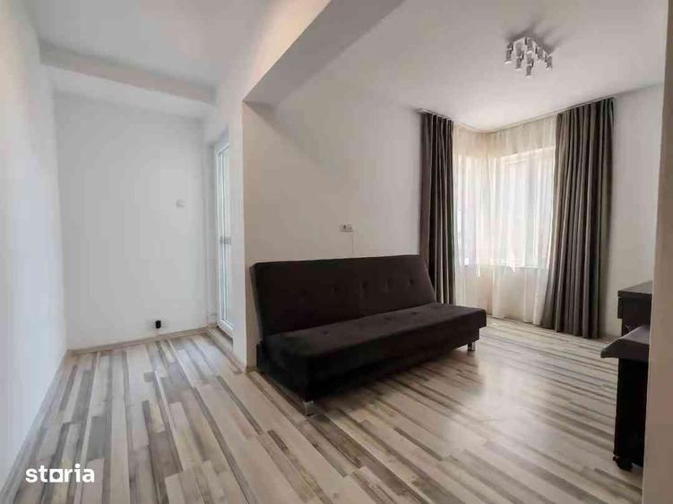 Casă cu 5 camere cu Teren 390 Mp în Central