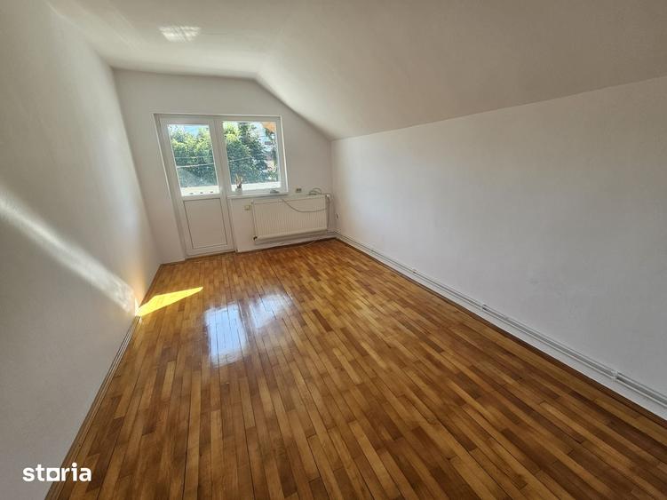 Casă cu 5 camere cu Teren 250 Mp în Gheorgheni