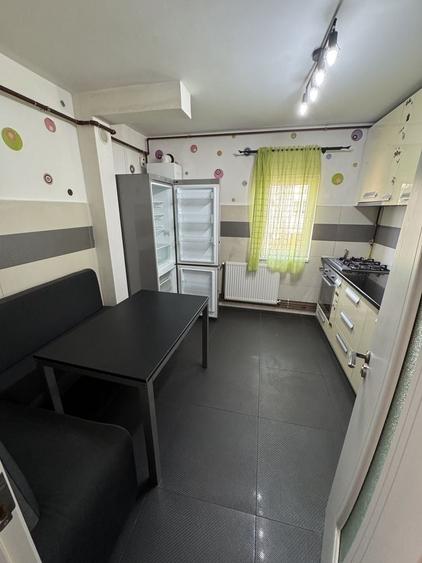 Apartament 2 camere Micalaca zona 500 - 5
