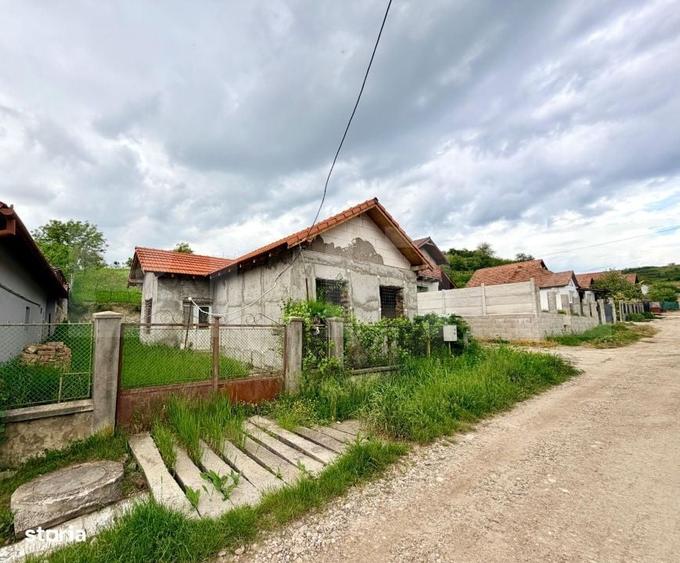 Casă cu 3 camere în Aiudul de Sus