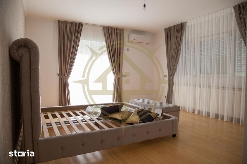 Casă cu 7 camere cu Piscina în Corbeanca