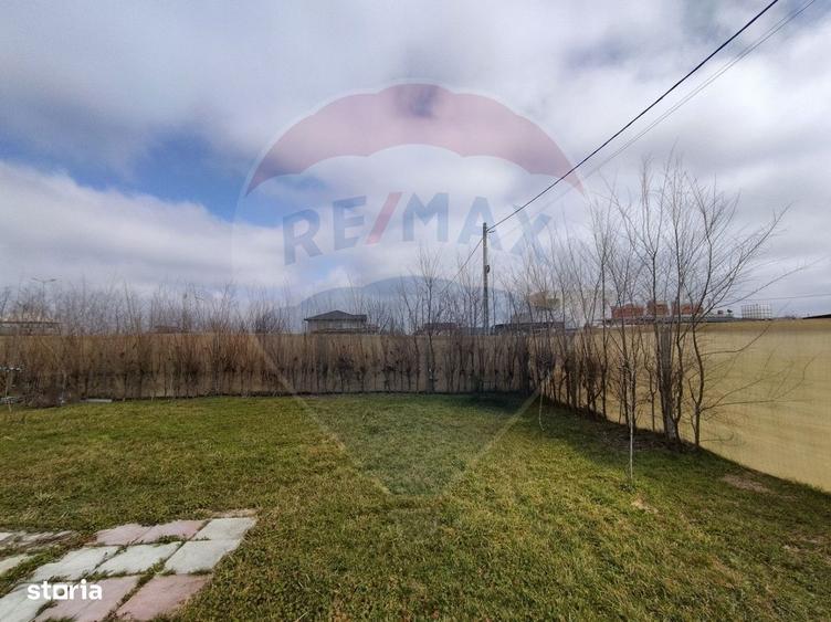 Teren de 1053 mp, în Crevedia