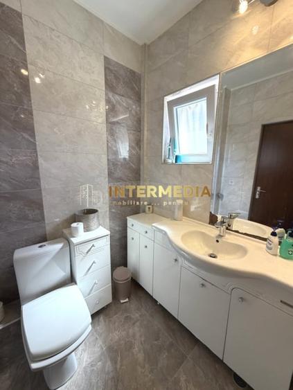 Apartament cu 3 camere decomandat, mobilat în Ultracentral
