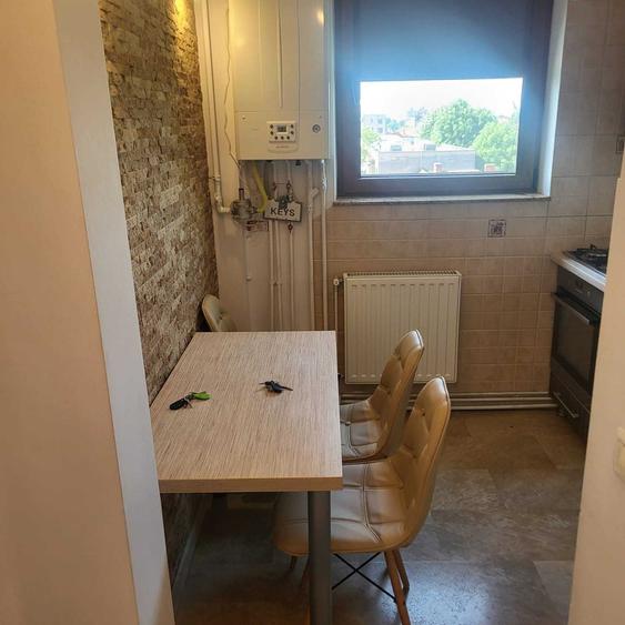Apartament cu 2 camere decomandat în Podgoria