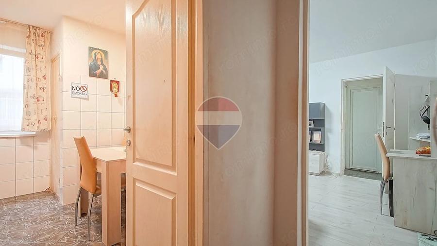 Apartament cu 2 camere semidecomandat în Noua