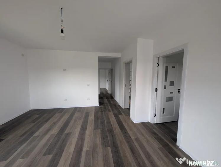 Casă cu 4 camere cu Teren 350 Mp în Central