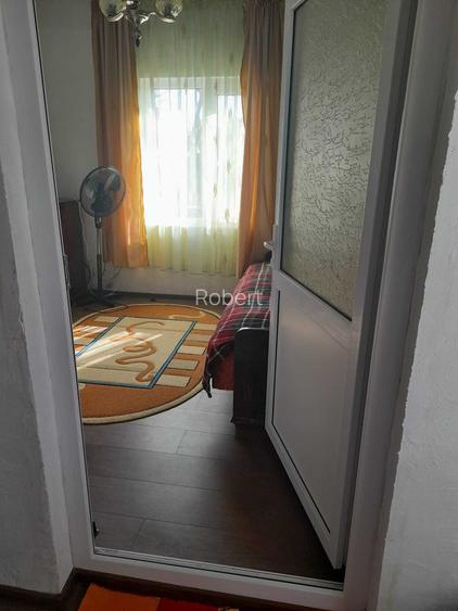 Casa si teren de vanzare in comuna Milosesti, judet Ialomita
