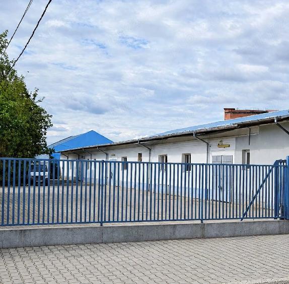 Spațiu comercial, de 900 mp, în Central