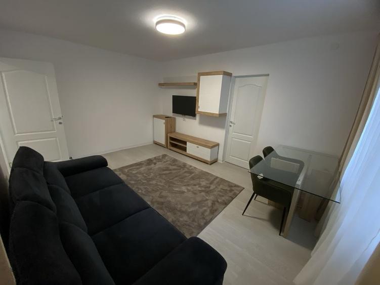 Inchiriez apartament 2 camere semidecomandat Iulius Town ,Dacia, Torontal - 5