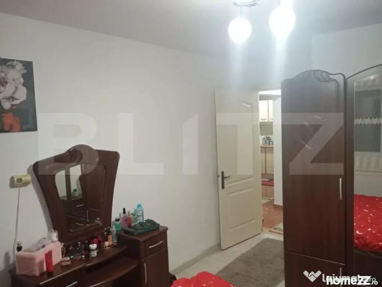 Apartament cu 2 camere decomandat în Micro 6
