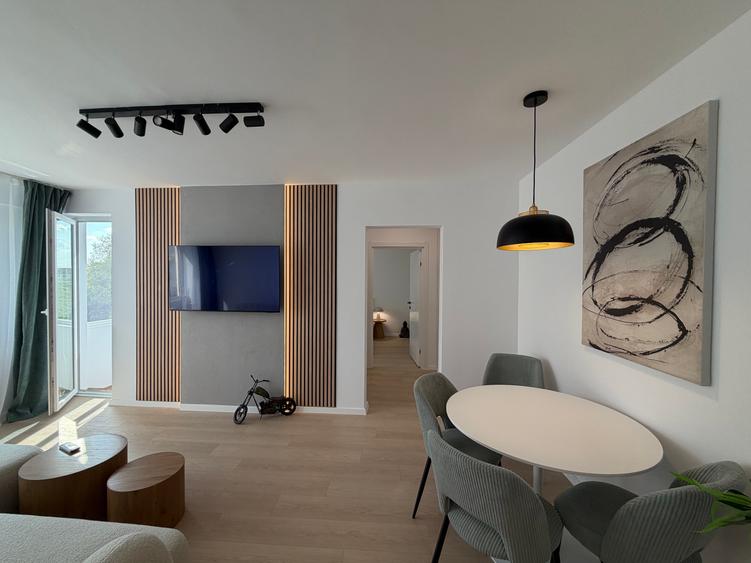 Apartament cu 2 camere decomandat în Drumul Taberei