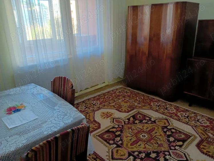 Garsonieră decomandată în Rotbav