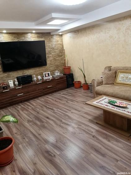 Casă cu 6 camere în Central