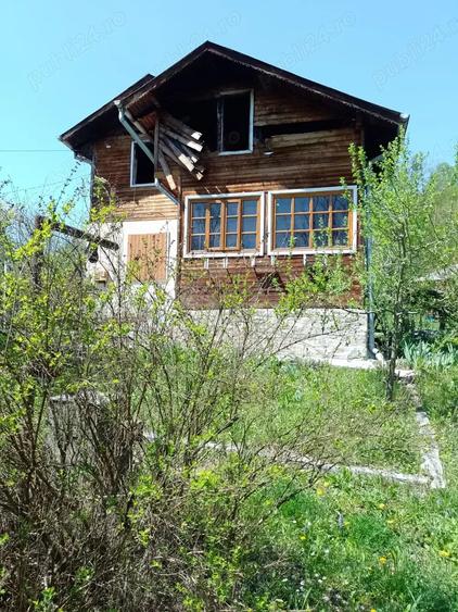 Teren de 2281 mp, în Cosmina de Sus