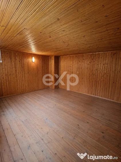 Casă cu 7 camere cu Teren 1500 Mp în Răzvad