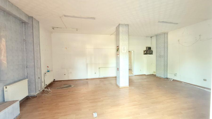 Spațiu comercial, de 75.5 mp, în Central