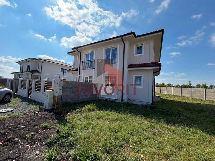 Casă cu 3 camere cu Teren 393 Mp în Sânandrei