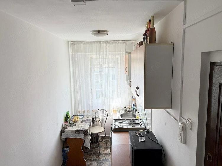 Apartament cu 2 camere semidecomandat în Rogerius