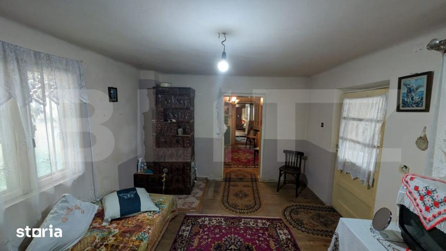 Casă cu 3 camere cu Teren 2540 Mp în Central