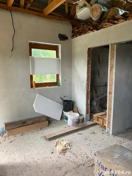 Casă cu 2 camere cu Teren 3200 Mp în Central