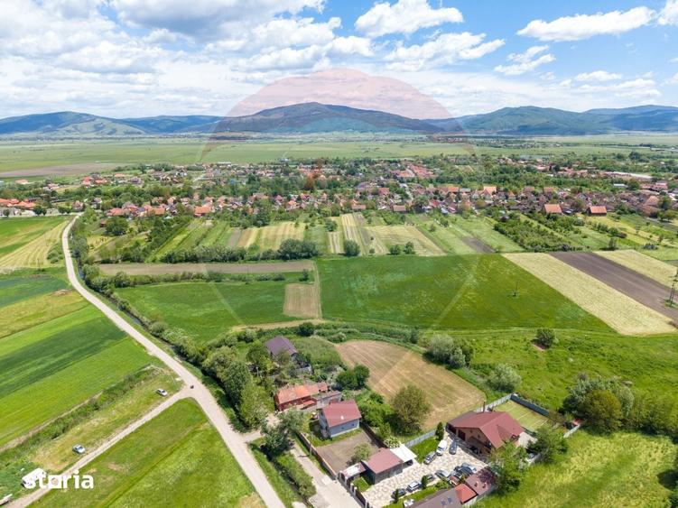 Teren de 25100 mp, în Prejmer