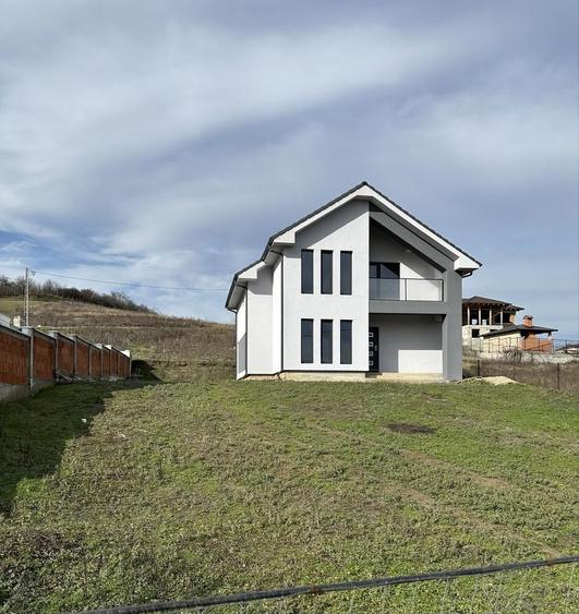 Casă cu 4 camere în Spitalul Județean