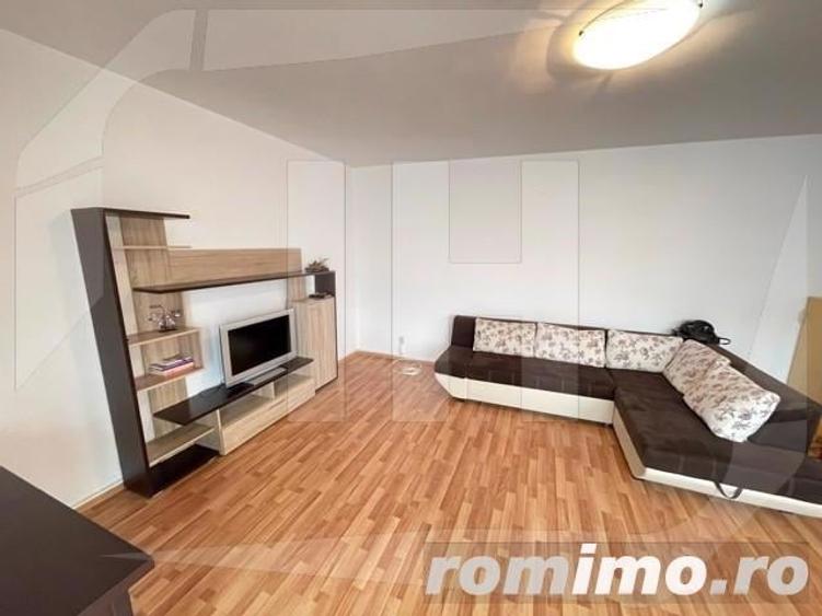 Apartament cu 3 camere semidecomandat, mobilat în Gheorgheni