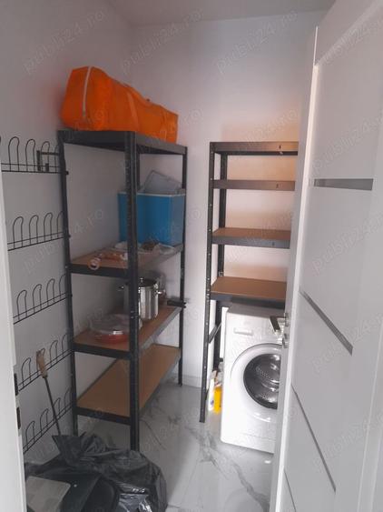 Apartament cu 3 camere decomandat în Florești