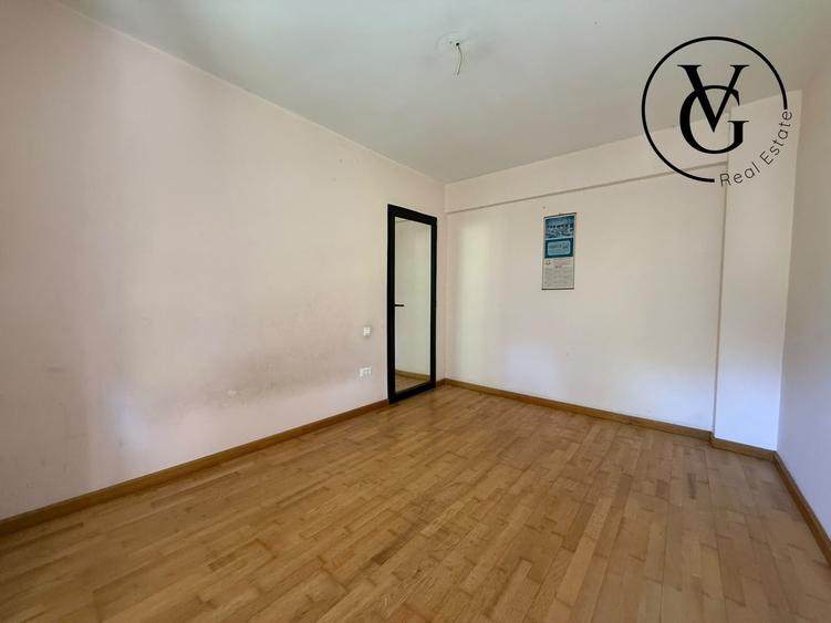 Apartament cu 3 camere decomandat în Ultracentral