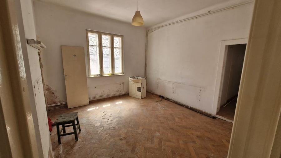 Apartament cu 2 camere decomandat, mobilat în Dorobanți